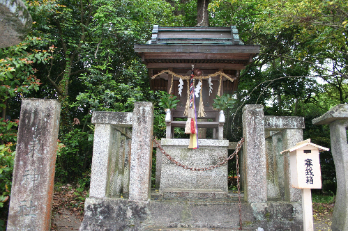 川東神社